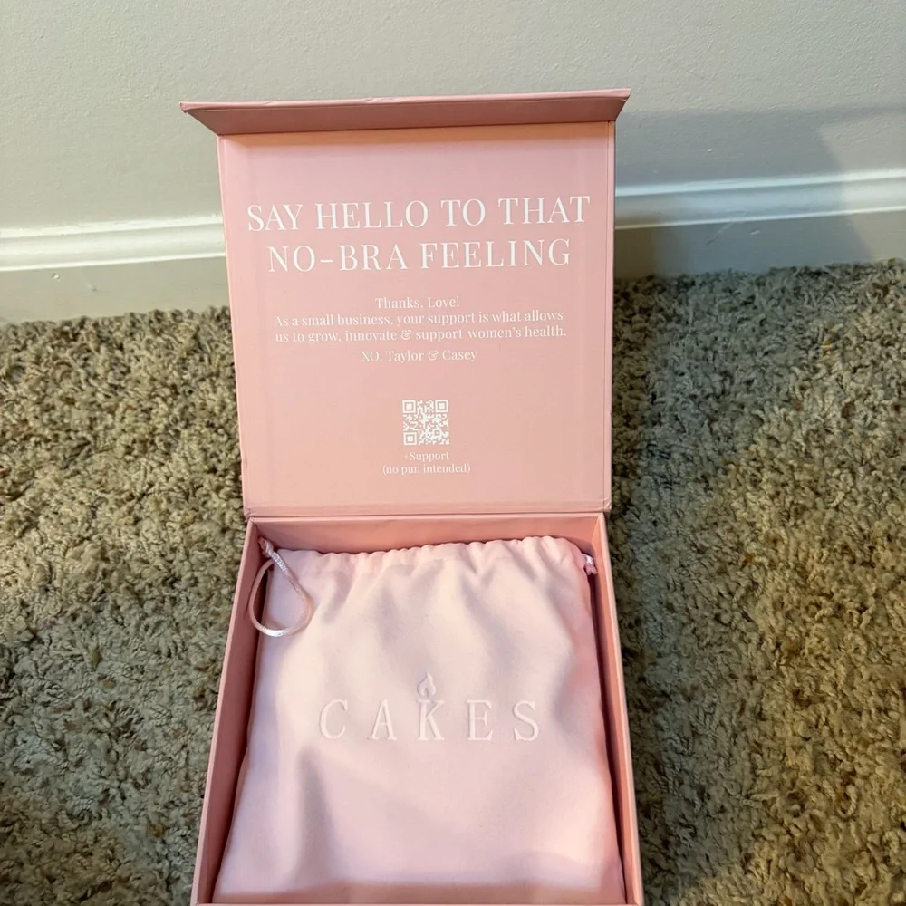 Cakes Nipple Covers - Picture 3 of 6